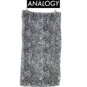 ANALOGY Geometric Print Pencil Cut Skirt